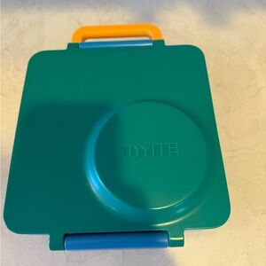 OmieLife OmieBox Bento Lunchbox in Green